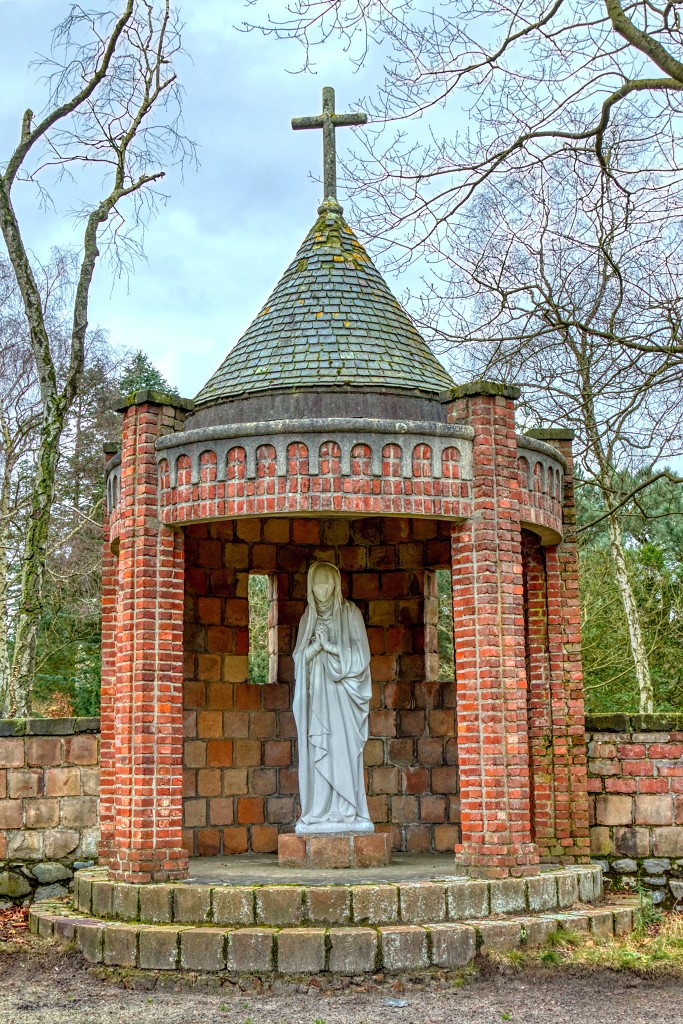 HDR kerkfotografie Mariapark Lommel Jesus Maria Sint Fransiscus Homo Josef Kerststal Mary kerstmis christmas noel bedevaart bedevaartplaats pilgrimage pelerinage heilig heilige holy saint